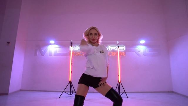 Arlin // High-heels (Сокол)