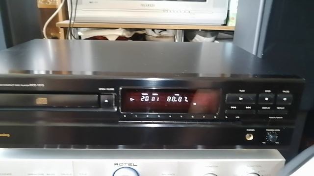 Denon DCD-1015 Видео работы к моему объявлению на сайте Авито.