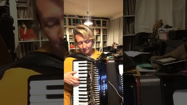 Isolation pub session week 8 - Moll of the Wood