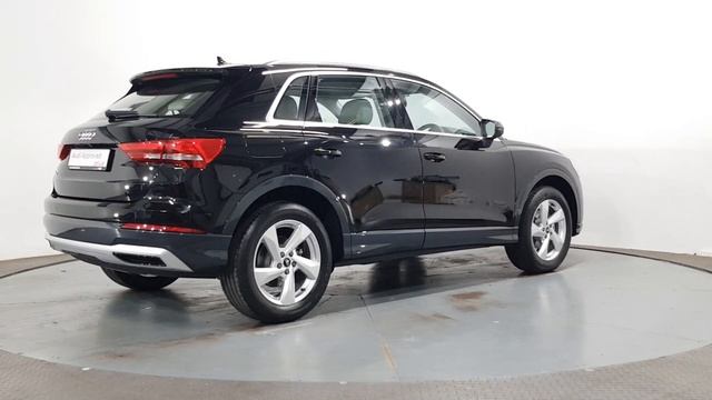 242D532305 - 2024 Audi Q3 35 TDI 150HP S-T SE with COMFORT PACK NEW CAR AVA...