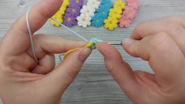 ADIM ADIM ÜÇLÜ PAPATYA ÇİÇEK TOKA  YAPIMI:Renkli İplerle El Yapımı Saç Aksesuarı