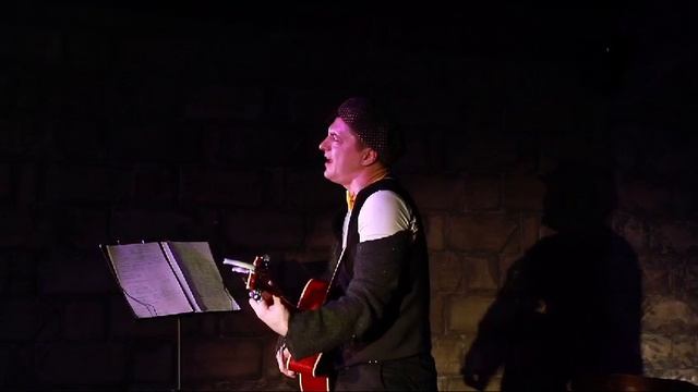 Спектакль «Однажды в зоопарке». Играет «Всюду театр». Песня воробья