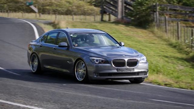 BMW 730d SE Vossen    (Full HD)