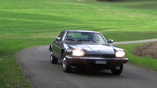 Jaguar XJS V12 5.3 HE on the road