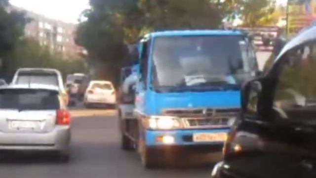 Вот как ездят во Владивостоке