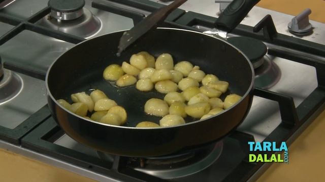 Italian Style Baby Potatoes by Tarla Dalal