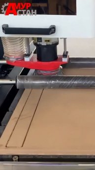 Мощный фрезерный станок по дереву.mp4