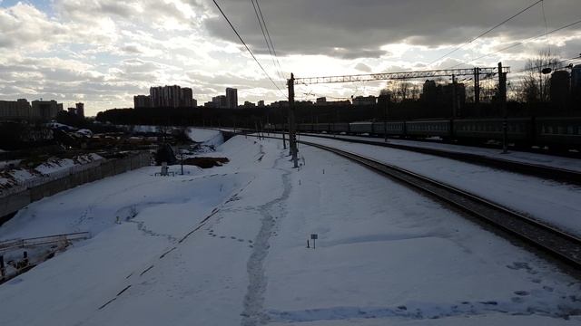 ЧС7-066 с поездом №61 Москва-Николаев красиво в кривой пошёл на подъём