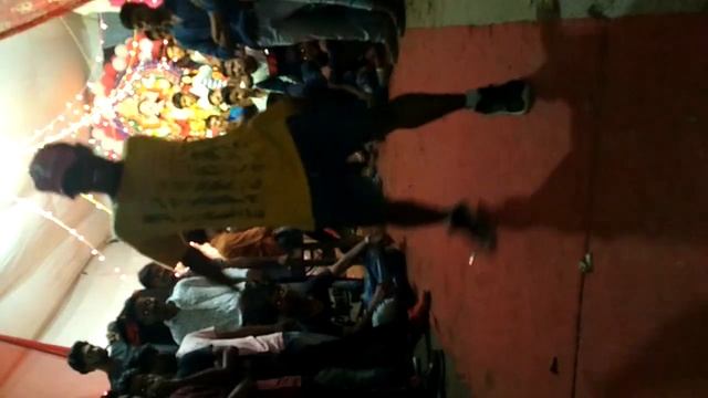 Morena ke faadu group ka dance competition