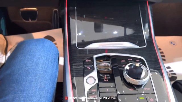 2024 BMW X7 7 Seater SUV - Exterior and Interior details