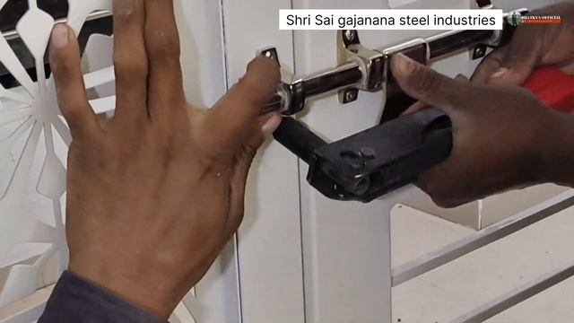 Full door installation video || shree sai gajanana steel industries sangamner