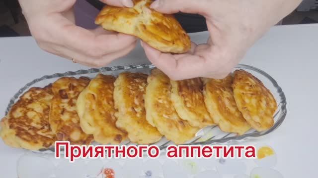 Очень ленивые пирожки. Я их слепила из того что было.А получились очень вкусные.