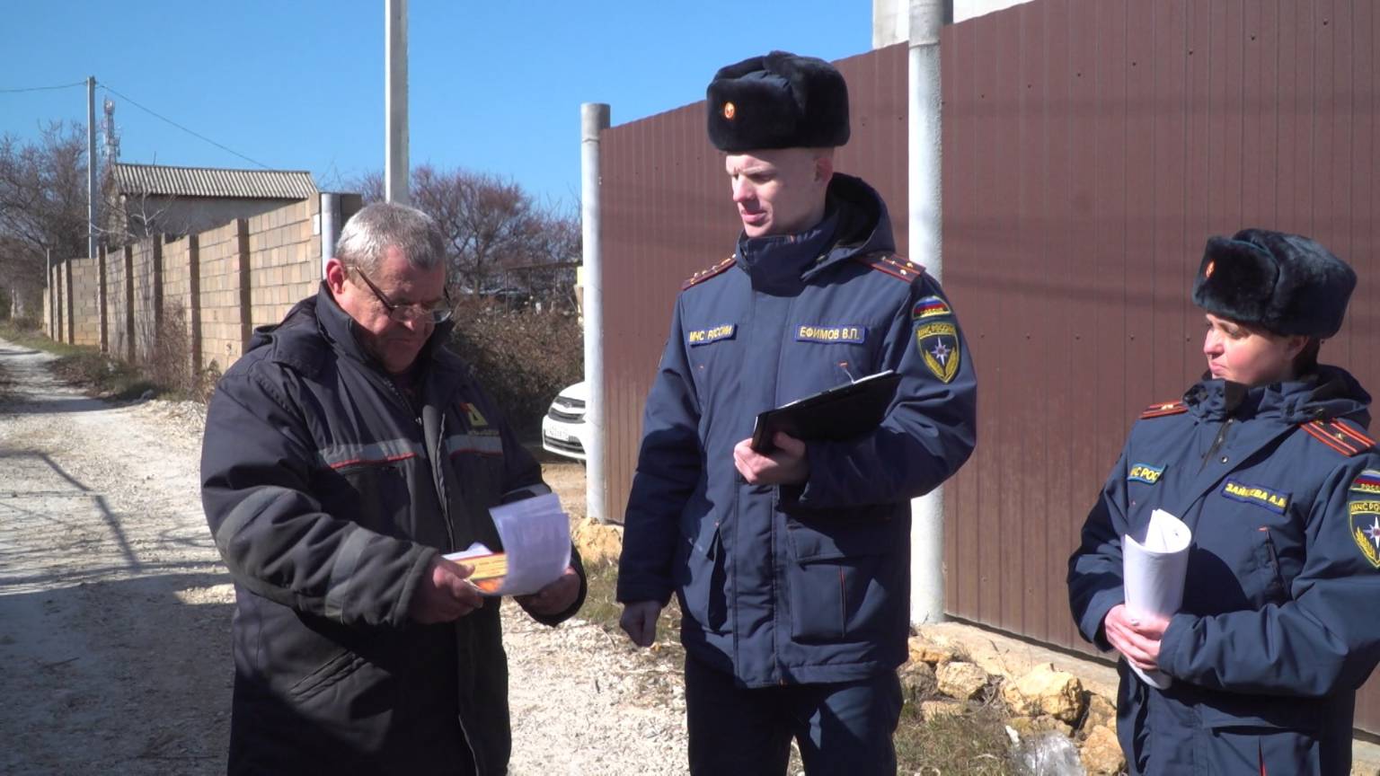 В Севастополе сотрудники МЧС проводят профилактические рейды