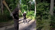 Упражнения с деревянными палками в лесу (3)