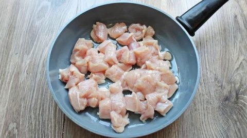 Chicken fillet with prunes. Homemade simple recipes with photos