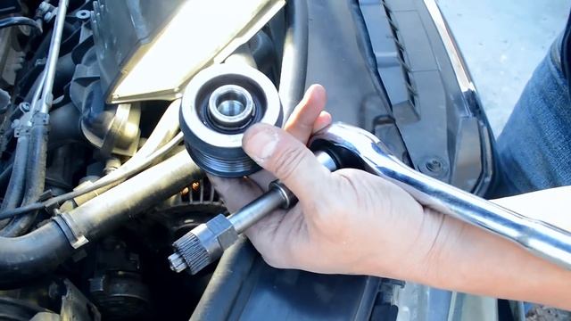 COMO CAMBIAR EL BALERO DE ALTERNADOR DEL AUTO EN CASA | FC AUTOS