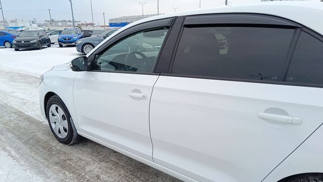 Volkswagen Polo 1,6 л. Бензин АКПП  (110 л.с.) 2020