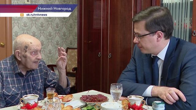 Юрий Шалабаев вручил медаль «80 лет Победы в Великой Отечественной войне 1941-1945 гг.» ветерану Ген