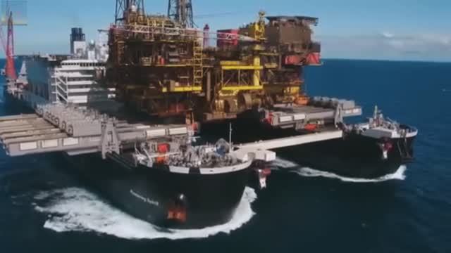 Экстремальная и высокооплачиваемая работа на морских нефтяных платформах😎