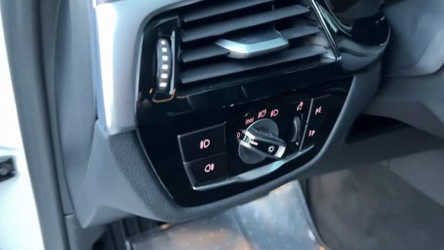 《台南馮迪索》2019 BMW 520i 總代理 一手車 原鈑件 僅跑1萬3 原廠保養 里程保證
