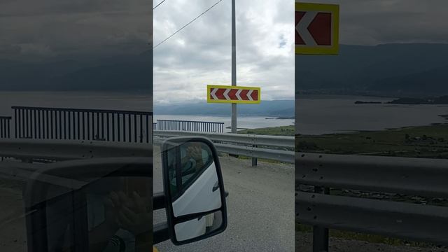 Едем по красивому виду