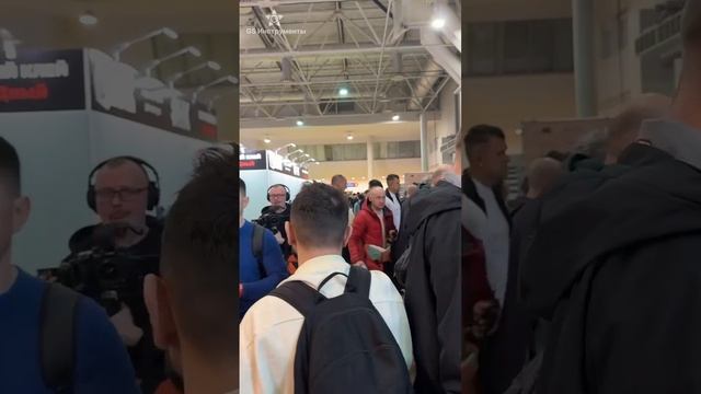 🔥 Небольшой репортаж со вчерашнего слёта плиточников в Москве.
