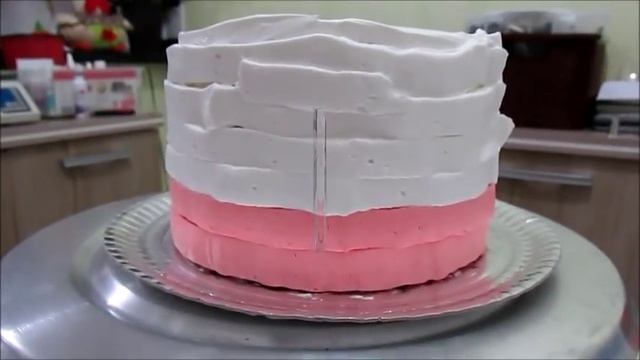 Linda decoração de dois mini bolos de 15 cm e 10 de altura! Adriene Amorim.
