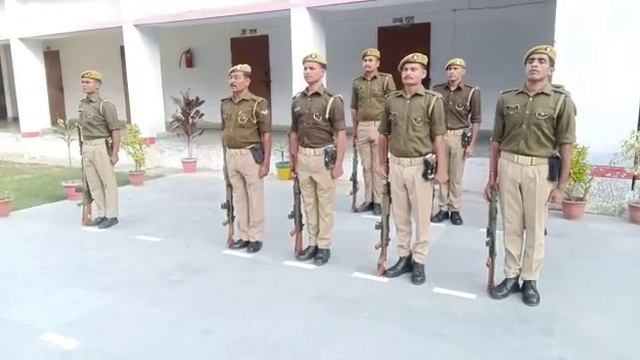 यूपी पुलिस सलामी शस्त्र । IPS ko di jane wali salami ।।Up police । Up police traning ki jankari। Up