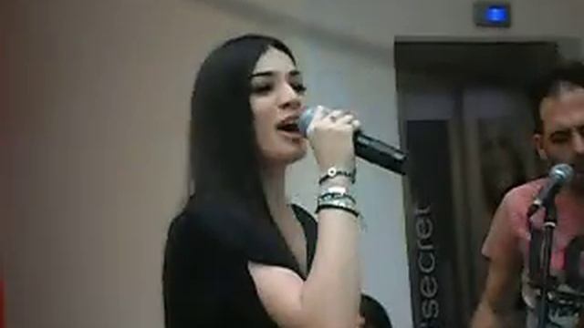 Ponane oi agapes-Ivi Adamou @Athens Metro Mall 12/6/2015