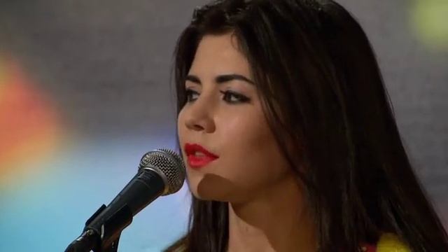 Marina And The Diamonds - I Am Not A Robot (Live On The Review Show)