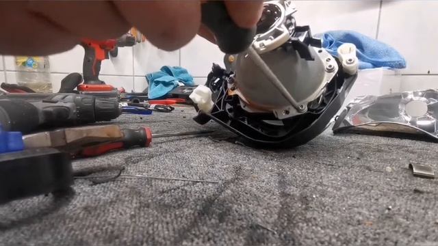 BMW5 e60 jak samemu naprawić lampy xenon ? Co zrobić aby lampy dobrze świeciły