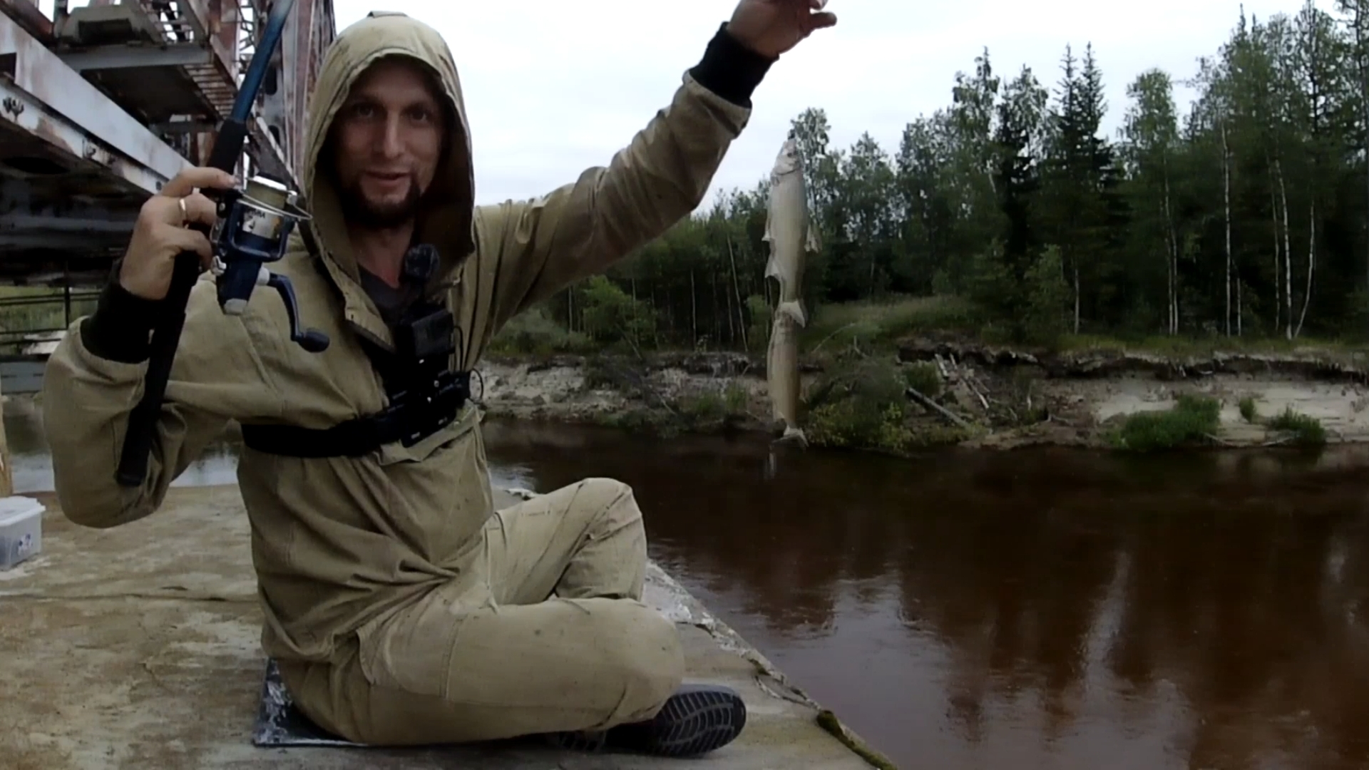 Рыбалка на северной реке👍,ловля Ельца на донку🎣👍👍👍