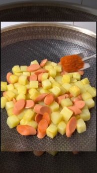 Chinese food preparation:Flavored potatoes