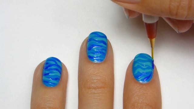 EASY Blue Ocean Nail Art (with just a brush!)