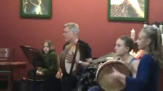 Roan Inish Damhsa performs 'The Wild Rover' @ Hastings Music