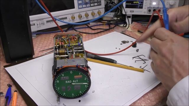 LDM #93: Smiths Industries Radio Altimeter: Teardown and Tests