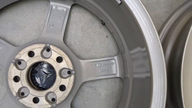 Литые диски R-17 на Mercedes GLA оригинал (5x112)