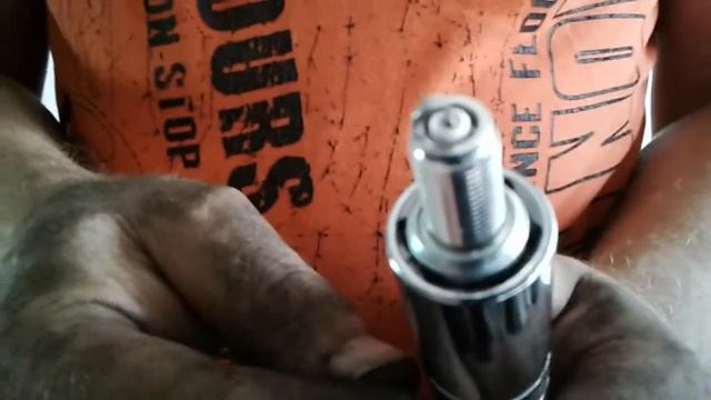 #Motorradwartung selbst durchführen: Zündkerzen neu