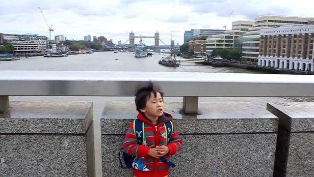 London Bridge is falling down