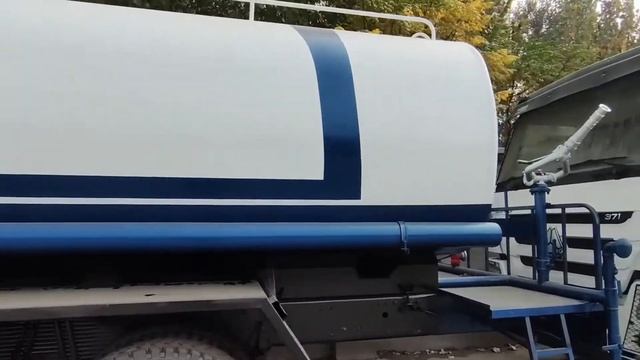 Sinotruk HOWO Road Sprinkler Sanitation Vehicle 20000/30000L 6X4 Heavy Duty Water Tank Truck