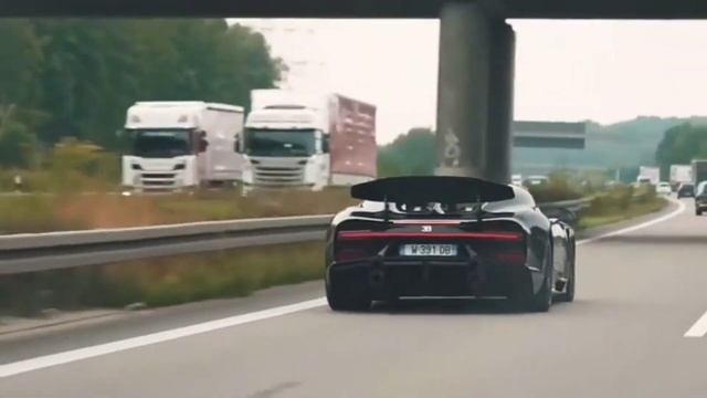 Bugatti Chiron Super Sport 300+