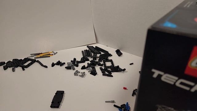 Building Lego Technic Audi RS Q e-tron (914 pcs)