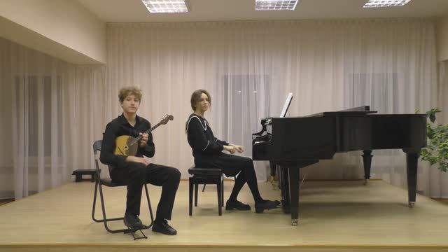 Буслович Ярослав: Д.Каччини "Ave, Maria", Е.Дербенко "Куриный Рок-н-ролл"