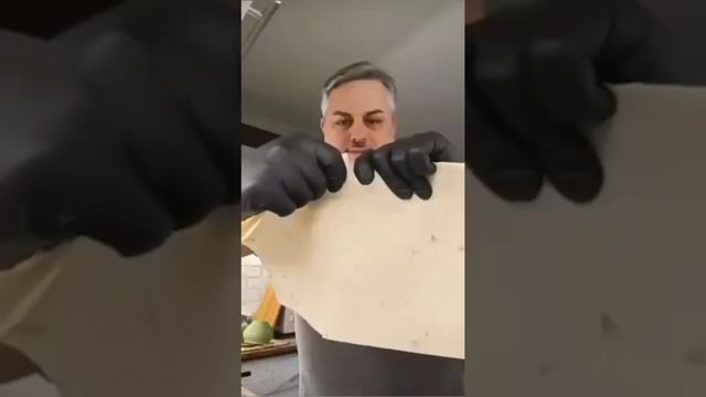 Фаршированные грибочки на углях