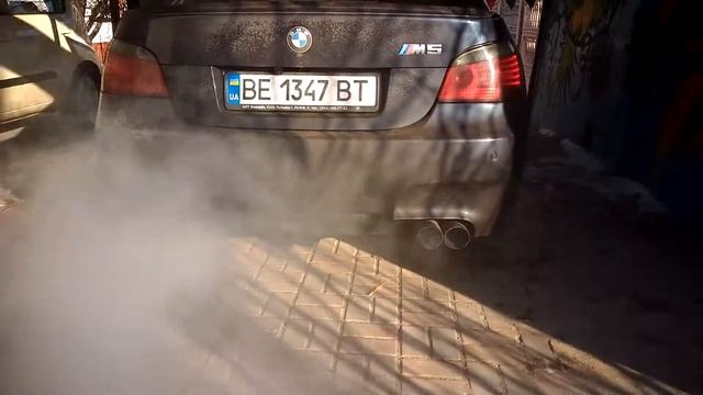 Bmw M5 e60 engine start