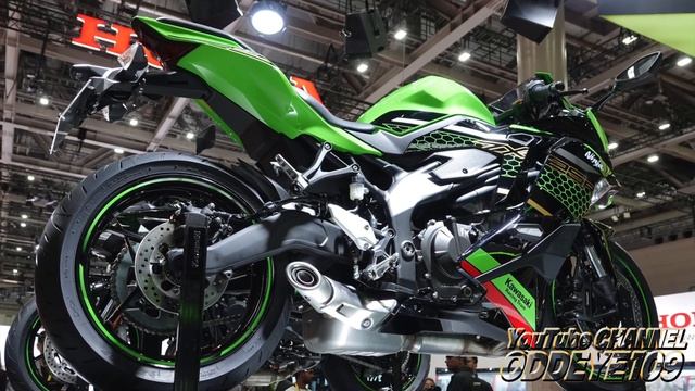 速報 Kawasaki NInja ZX-25R ４気筒250ccベールオフ 東京モーターショー2019 Tokyo Motor Show