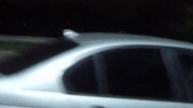 ML04NUJ BMW 318D ES, on mobile phone M4 Eastbound Reading Sunday 8th November