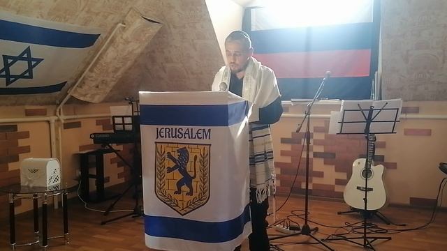 VID_20250215_135525.mp4