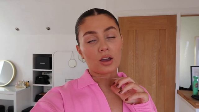 WEEKLY VLOG | AT HOME VLOG | DIY PANELLING & MINI HOMEWEAR HAUL & DOGGYVERS REVIEW | Amy-Beth