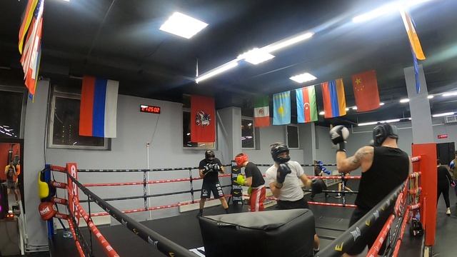 3 - вольно двумя